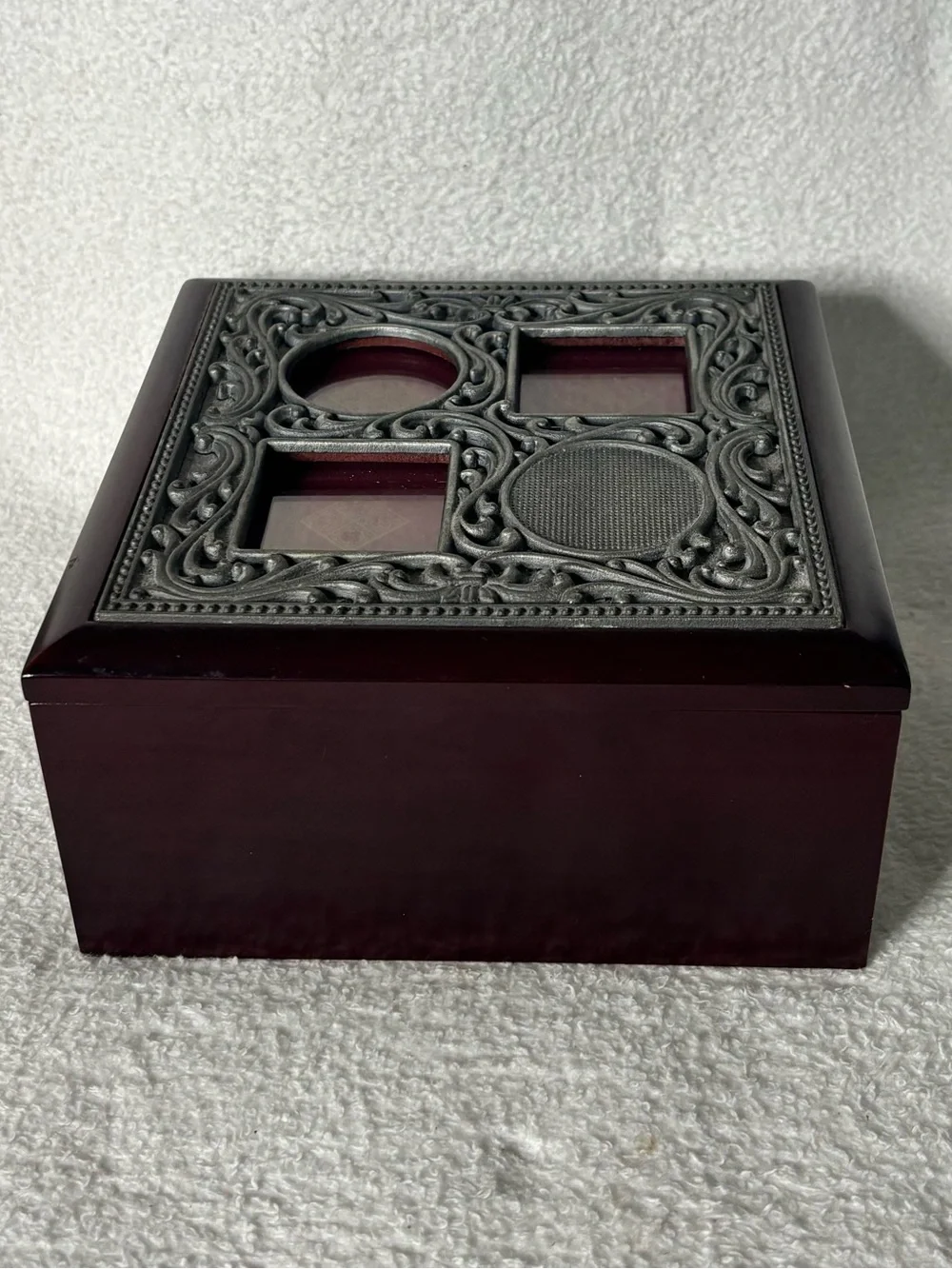 Classic Mahogany Jewelry Organizer Box with Ornate Silver-Tone Top